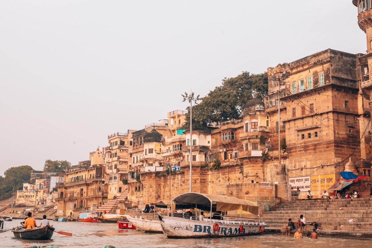 Boats and riverside havelis along the ghats of Kashi